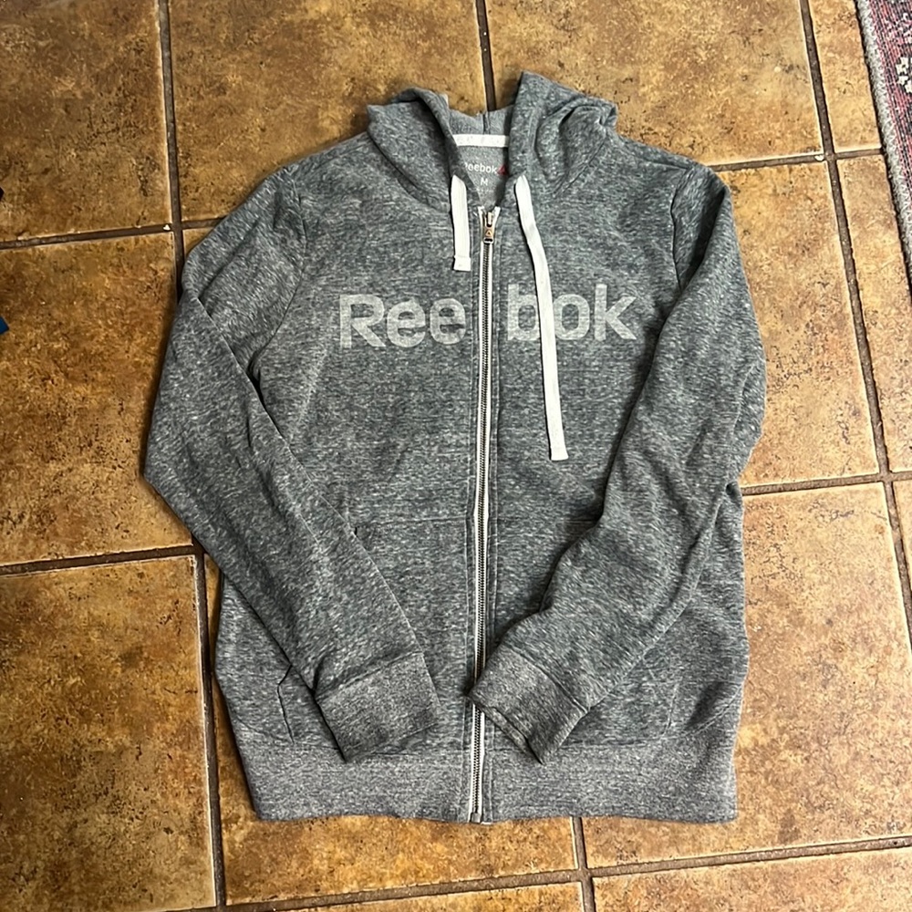 Reebok women’s medium zip hoodie